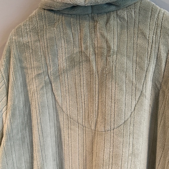 Karen Neuburger | Sage Extra Soft Long Zipper Robe w/ Pockets - Picture 7 of 11